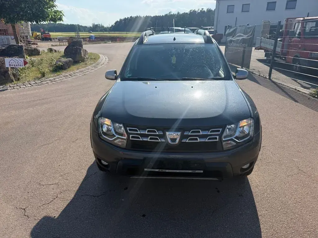 Gebraucht Dacia Duster Prestige 109 PS (80 kW) 2018 Grau SUV