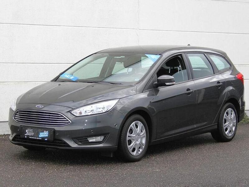 Gebraucht Ford Focus Business Edition 150 PS (110 kW) 2018 Grau Kombi