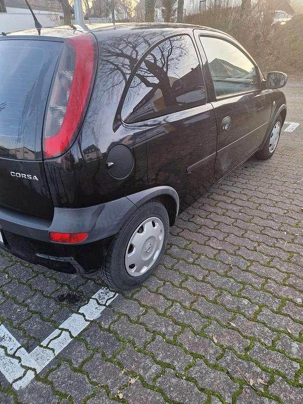 Second-hand Opel Corsa 75 CP (55 kW) 2000 Berlinǎ