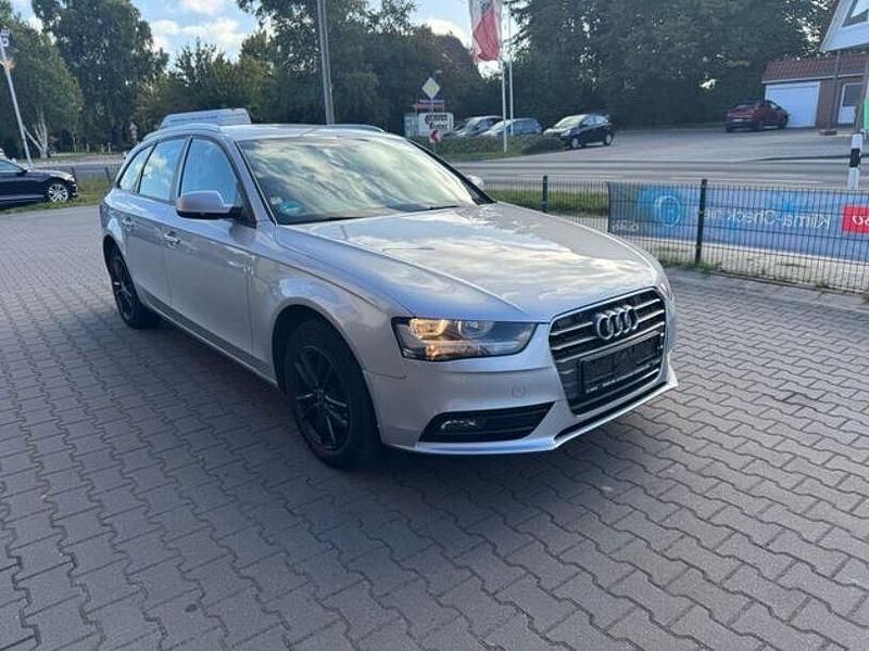 Silber Gebraucht 2015 Audi A4 Attraction Kombi | 7.499 € (Superpreis) - Bild 1/4