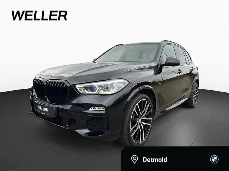 Black sapphire (schwarz) Gebraucht 2020 BMW X5 M50 Performance SUV | 54.990 € (Fairer Preis) - Bild 1/4