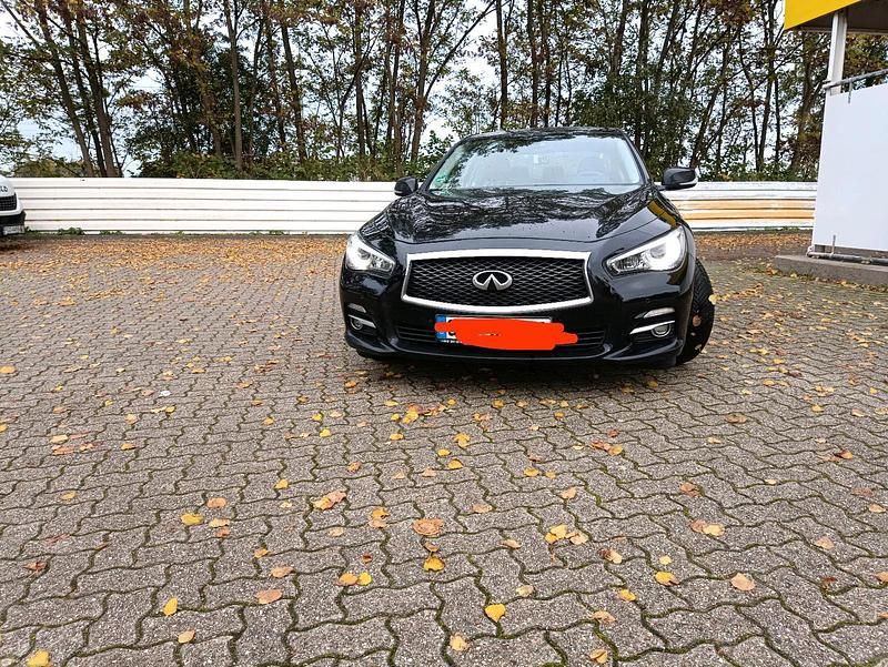 Gebraucht Infiniti Q50 170 PS (125 kW) 2014 Schwarz Limousine