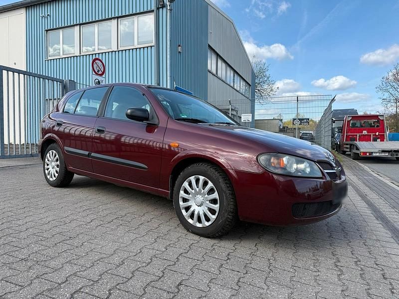 Gebraucht Nissan Almera 98 PS (72 kW) 2004 Rot Kleinwagen