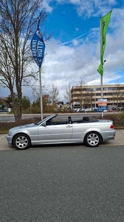 Gebraucht BMW 318 Cabriolet 150 PS (110 kW) 2006 Silber Cabrio