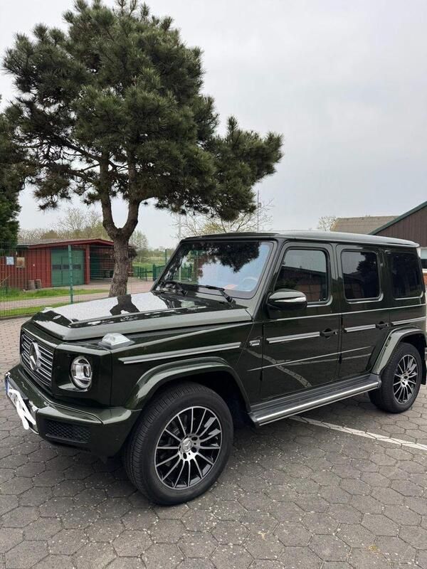 Grün Gebraucht 2023 Mercedes G400 SUV | 117.800 € (Superpreis) - Bild 1/4