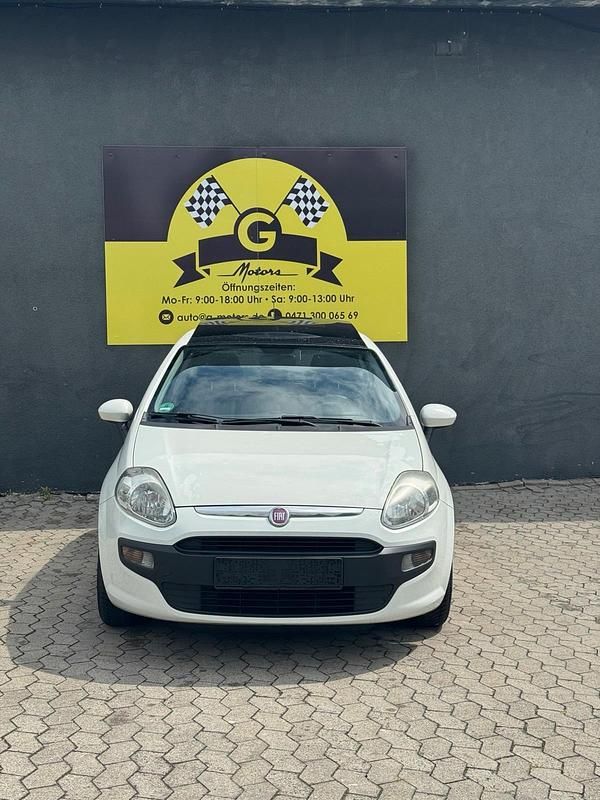 Weiß Gebraucht 2010 Fiat Punto Evo Kleinwagen | 3.500 € (Etwas zu teuer) - Bild 1/4