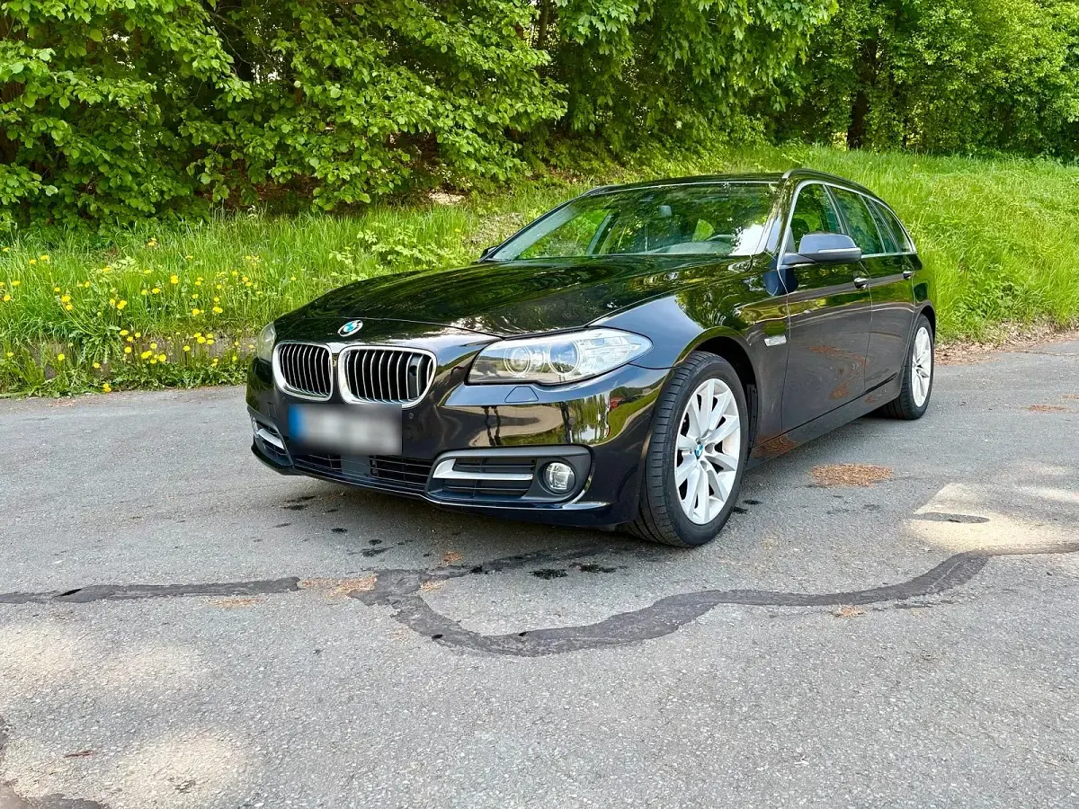 Gebraucht BMW 530 Luxury Line 258 PS (189 kW) 2015 Schwarz Kombi