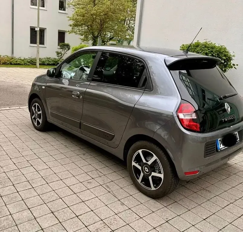 Gebraucht Renault Twingo LIMITED 71 PS (52 kW) 2018 Grau Kleinwagen