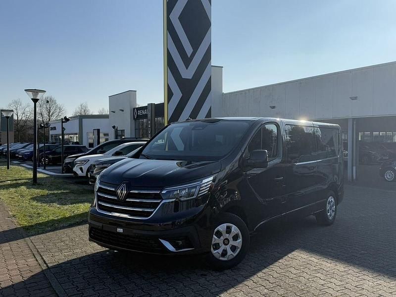 Neu Renault Trafic Evolution 150 PS (110 kW) 2025 Schwarz Van / Kleinbus