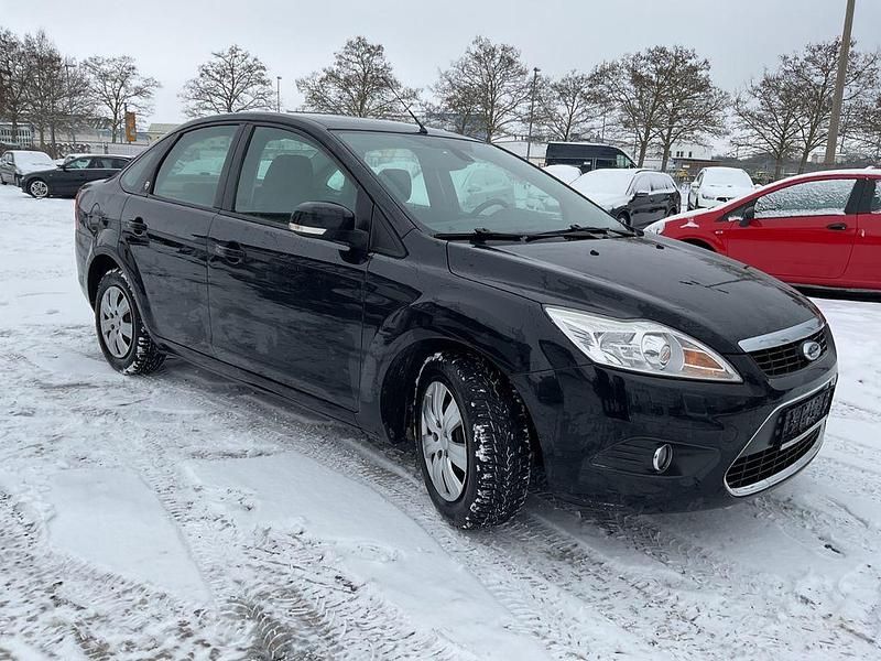 Gebraucht Ford Focus Ghia 116 PS (85 kW) 2009 Schwarz Limousine