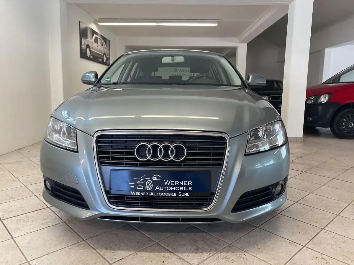 Gebraucht Audi A3 Sportback Attraction 160 PS (117 kW) 2009 Grau Kleinwagen