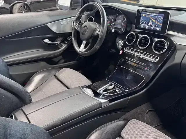Gebraucht Mercedes C200 184 PS (135 kW) 2017 Andere Cabrio