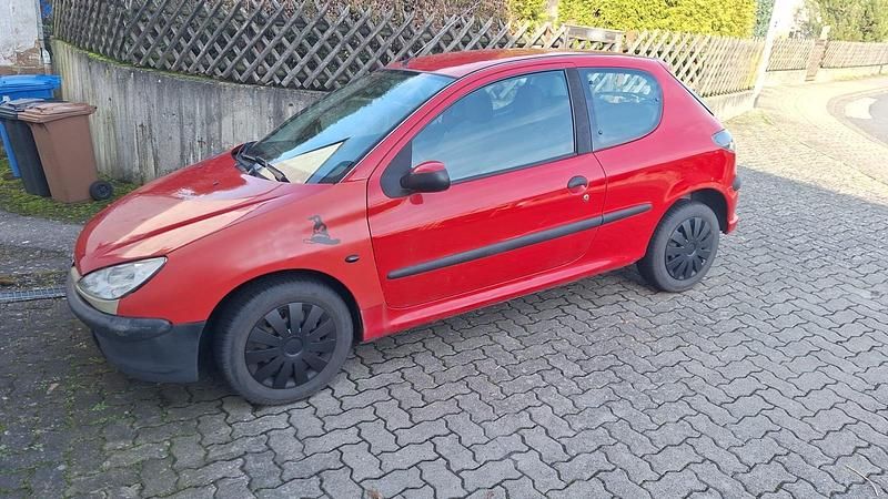 Gebraucht Peugeot 206 75 PS (55 kW) 2007 Rot Kleinwagen