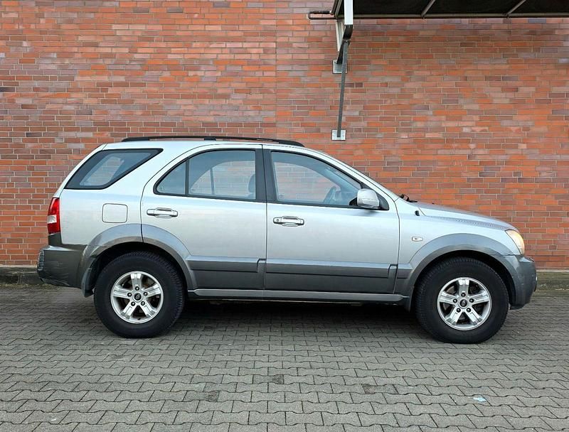 Gebraucht Kia Sorento 140 PS (102 kW) 2004 Grau SUV