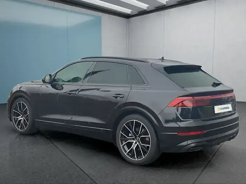 Gebraucht Audi Q8 286 PS (210 kW) 2025 Schwarz SUV