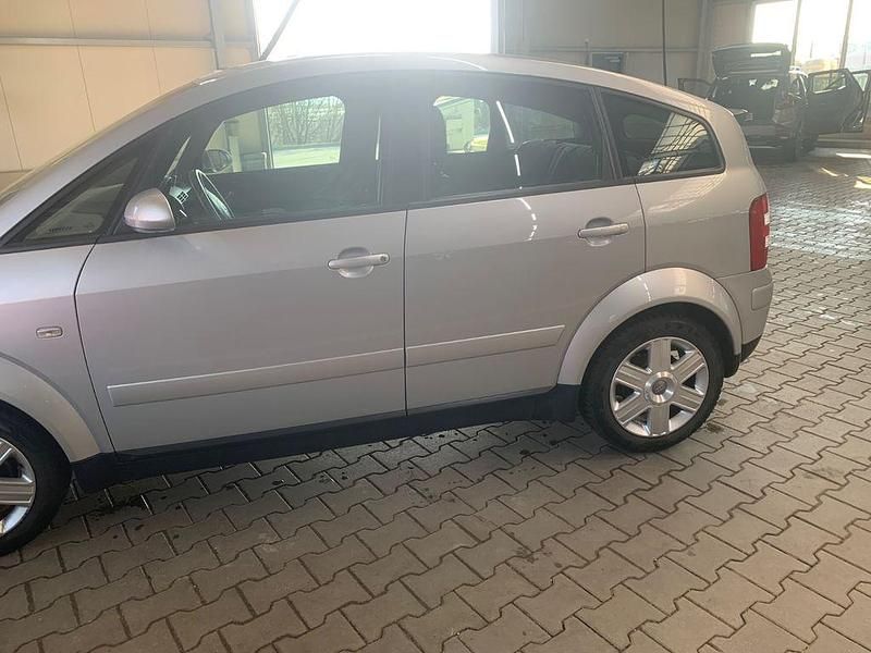Gebraucht Audi A2 110 PS (80 kW) 2003 Silber Kleinwagen