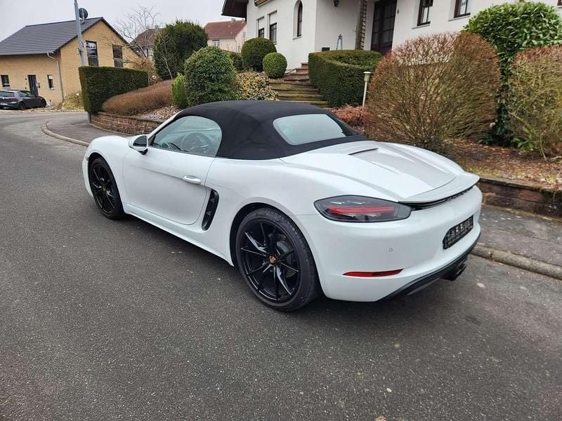 Gebraucht Porsche 718 Boxster 299 PS (219 kW) 2018 Weiß Cabrio