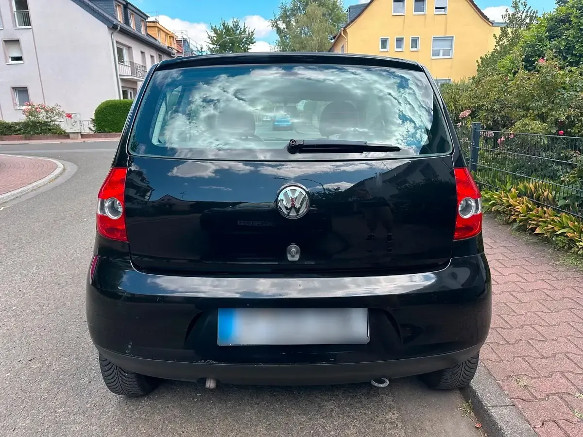 Gebraucht VW Fox 55 PS (40 kW) 2005 Schwarz Kleinwagen