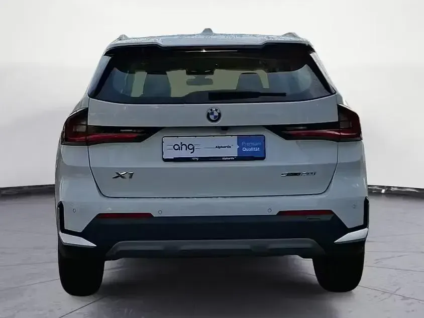 Gebraucht BMW X1 156 PS (114 kW) 2025 Weiß SUV