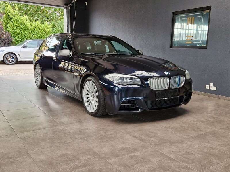 Carbonschwarz metallic Gebraucht 2012 BMW 550 Kombi | 11.999 € (Guter Preis) - Bild 1/2