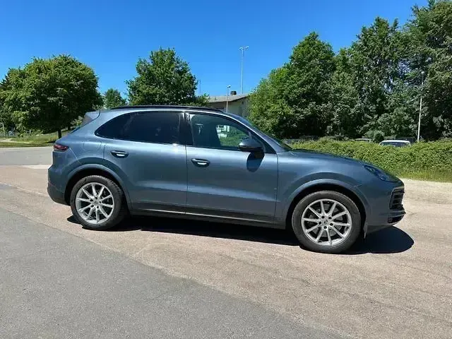 Gebraucht Porsche Cayenne S Sport 441 PS (324 kW) 2017 Biskayablau SUV