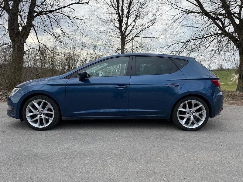Gebraucht Seat Leon FR 179 PS (131 kW) 2015 Blau Limousine