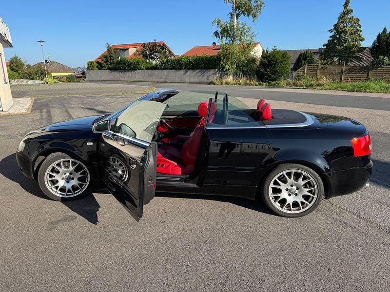 Schwarz Gebraucht 2004 Audi S4 Cabriolet Sport Cabrio | 14.900 € (Fairer Preis) - Bild 1/4