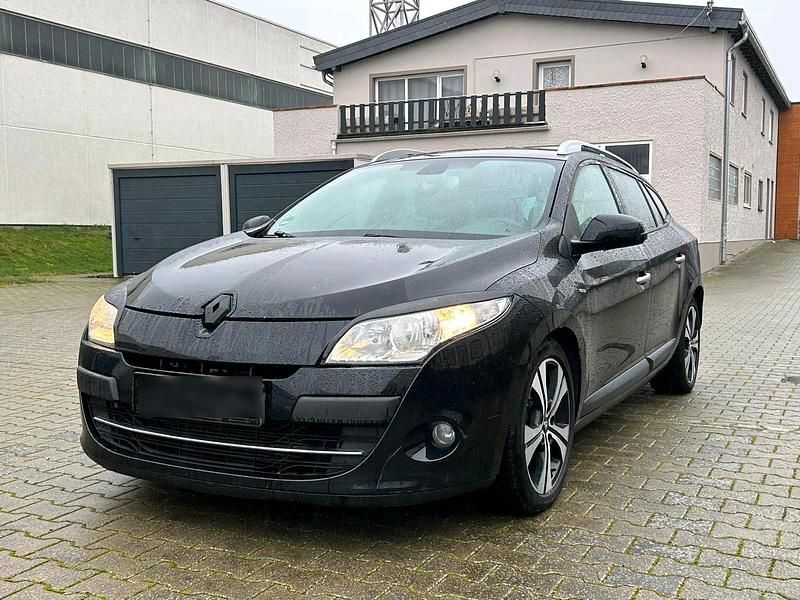 Schwarz Gebraucht 2011 Renault Mégane GrandTour Bose Edition Kombi | 2.900 € (Fairer Preis) - Bild 1/4