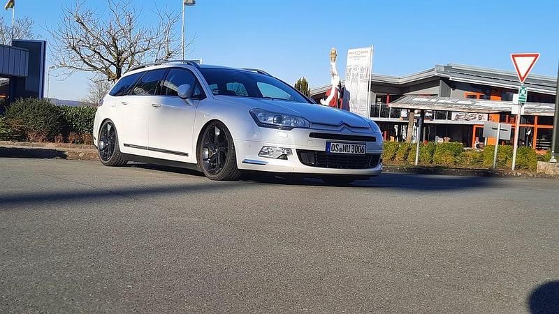 Weiß Gebraucht 2012 Citroën C5 Exclusive Kombi | 6.500 € (Fairer Preis) - Bild 1/2