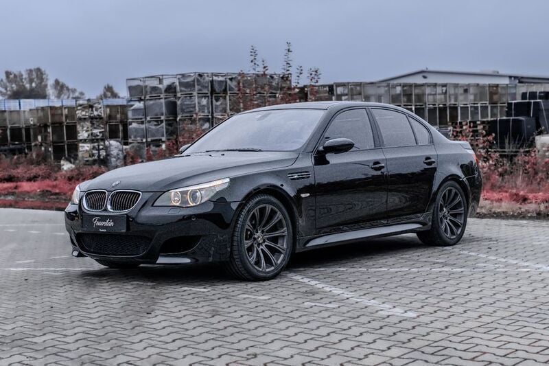 Schwarz Gebraucht 2005 BMW M5 Performance Limousine | 44.999 € (Superpreis) - Bild 1/4