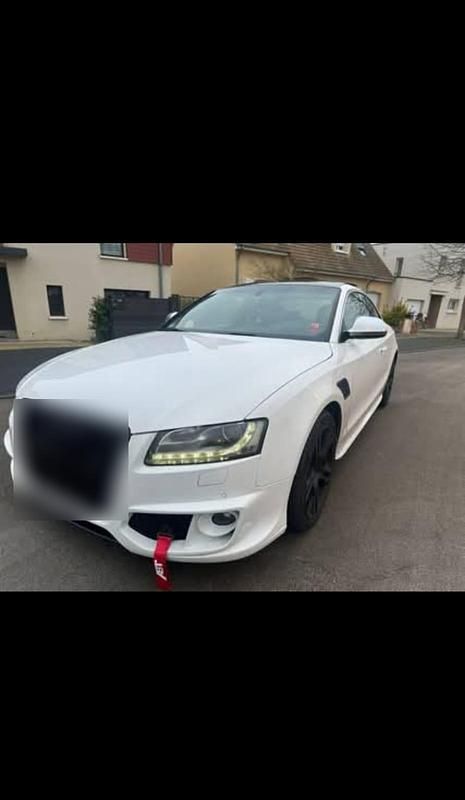 Usata Audi Coupé 400 CV (294 kW) 2010 Bianco Coupé