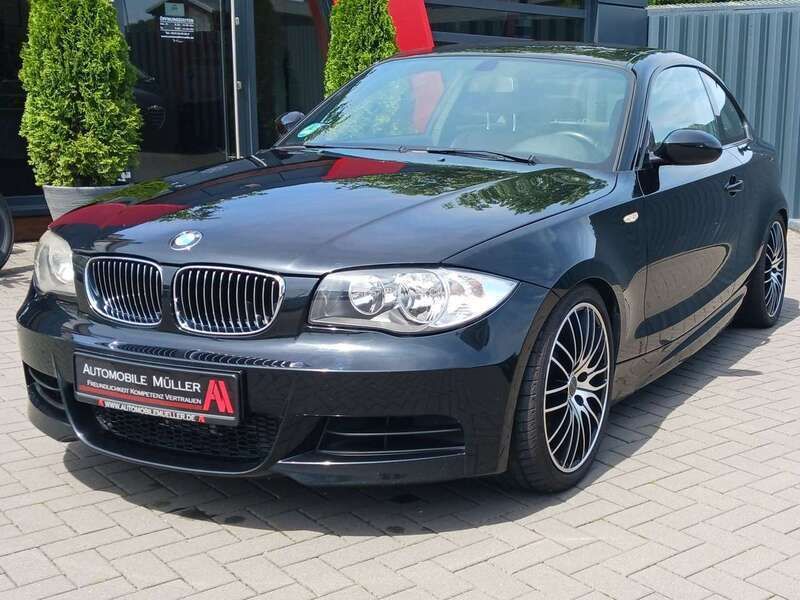 Schwarz ii Gebraucht 2009 BMW 135 Coupé M Sport Coupé | 13.500 € - Bild 1/4