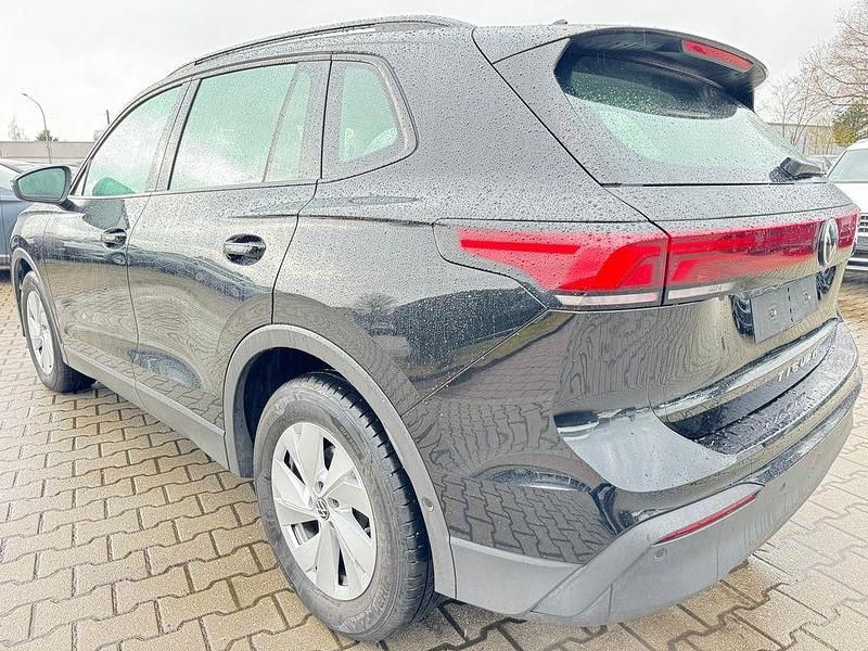 Gebraucht VW Tiguan Life 150 PS (110 kW) 2025 Schwarz SUV