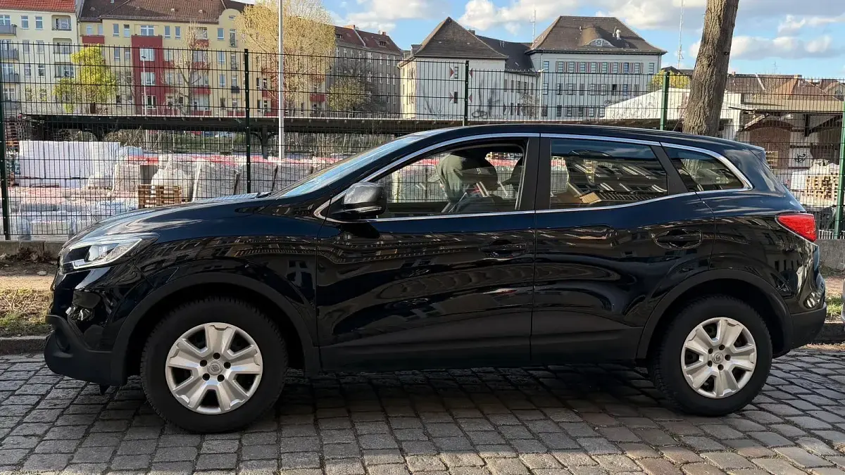 Gebraucht Renault Kadjar 130 PS (95 kW) 2017 Schwarz SUV