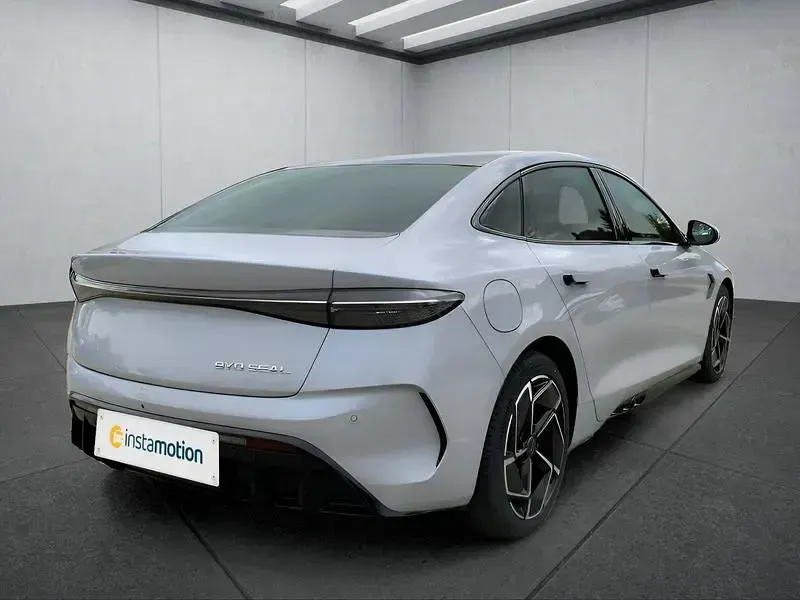 Ny BYD Seal 230 kW (313 HK) 2025 Grå Sedan