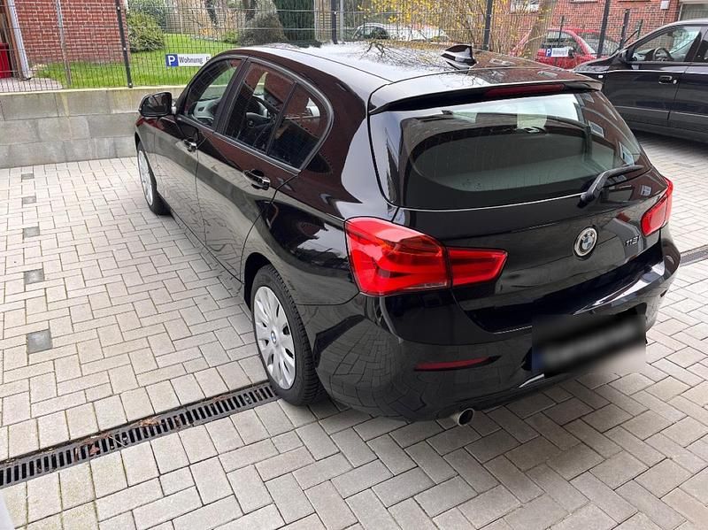 Gebraucht BMW 118 136 PS (100 kW) 2019 Schwarz Kleinwagen