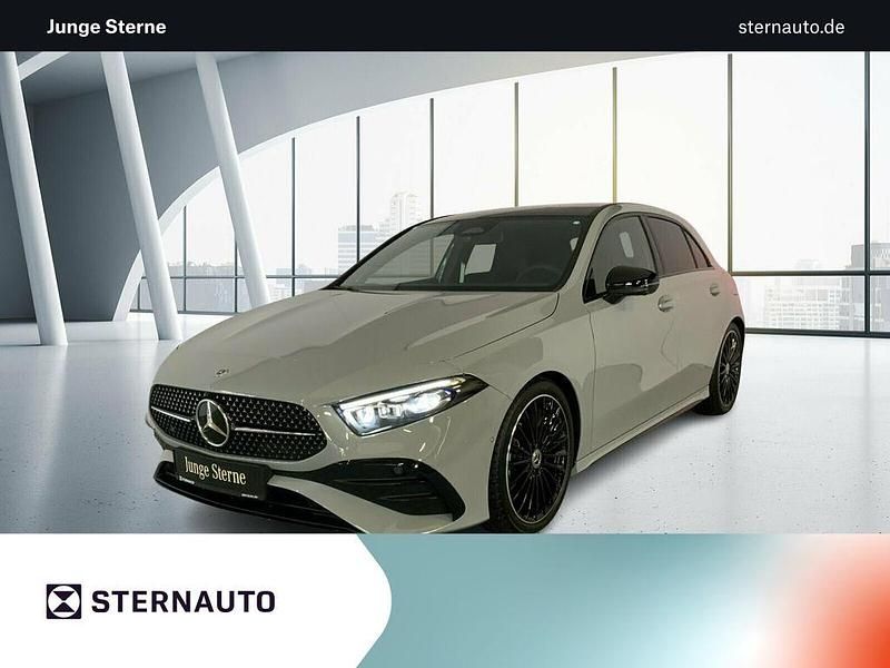 Manufaktur lack manufaktur alpingrau uni Gebraucht 2025 Mercedes A220 AMG line Limousine | 43.979 € (Teuer) - Bild 1/4