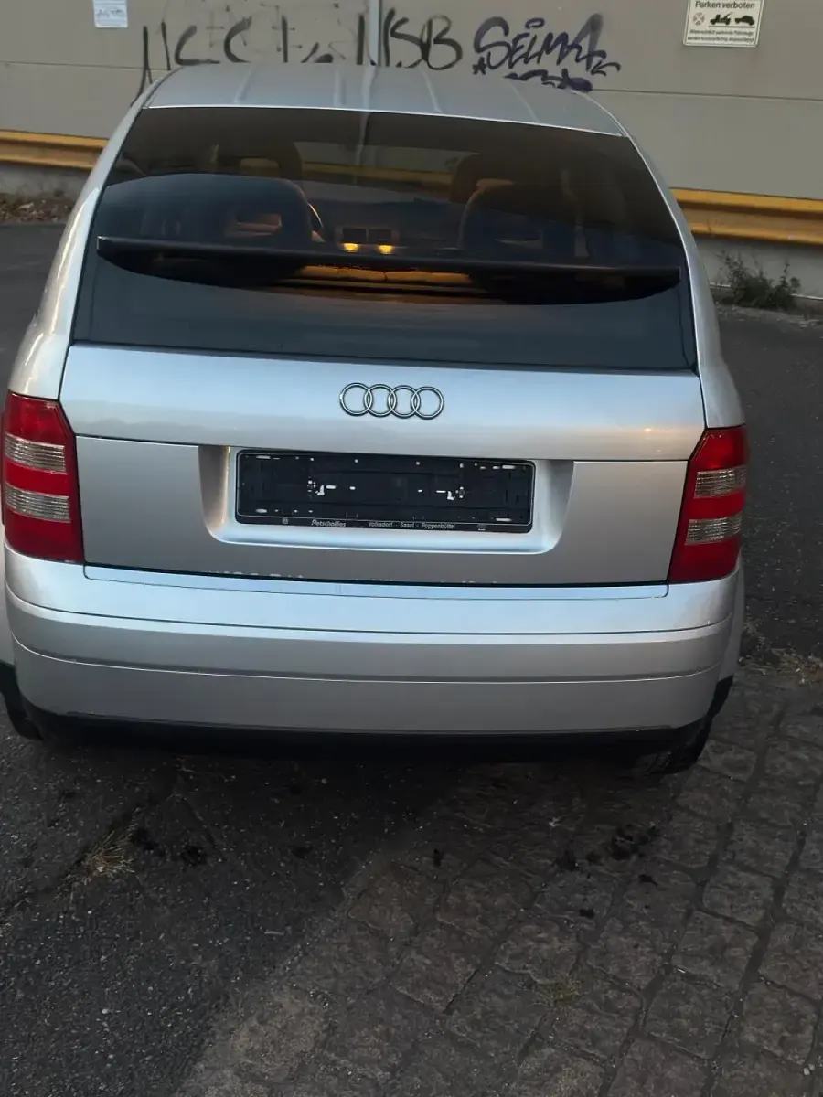 Gebraucht Audi A2 75 PS (55 kW) 2000 Silber Kleinwagen