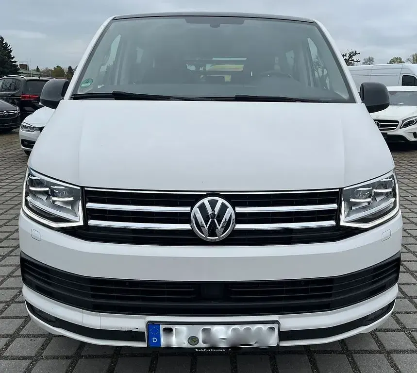 Gebraucht VW Multivan 204 PS (150 kW) 2016 Weiß Van / Kleinbus