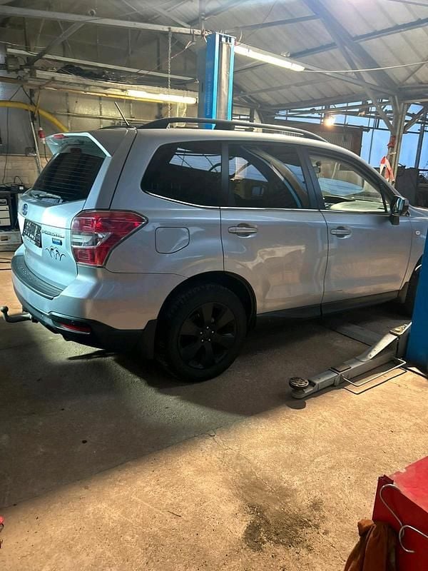 Gebraucht Subaru Forester 147 PS (108 kW) 2013 Silber SUV