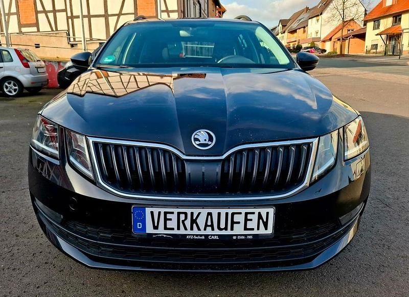 Gebraucht Skoda Octavia Ambition 150 PS (110 kW) 2018 Schwarz Kombi
