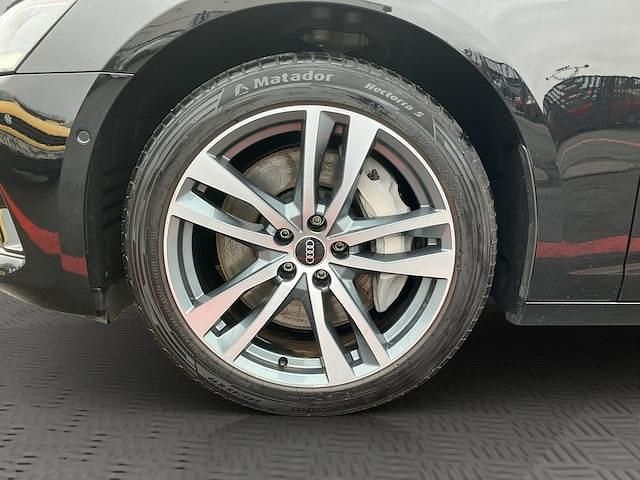 Gebraucht Audi A6 Ambiente 299 PS (219 kW) 2021 Brillantschwarz Limousine