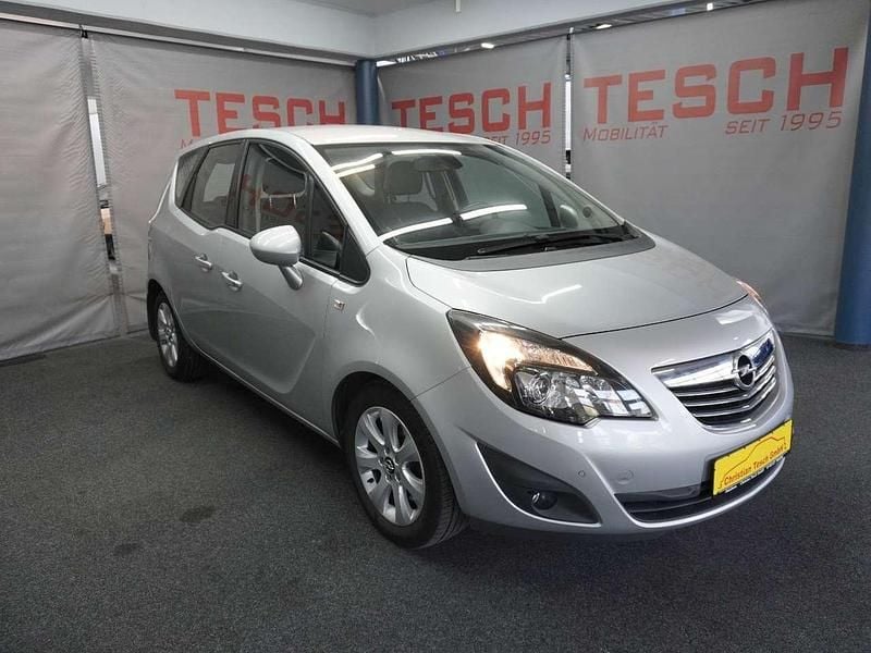 Gebraucht Opel Meriva 140 PS (102 kW) 2013 Silber Van / Kleinbus