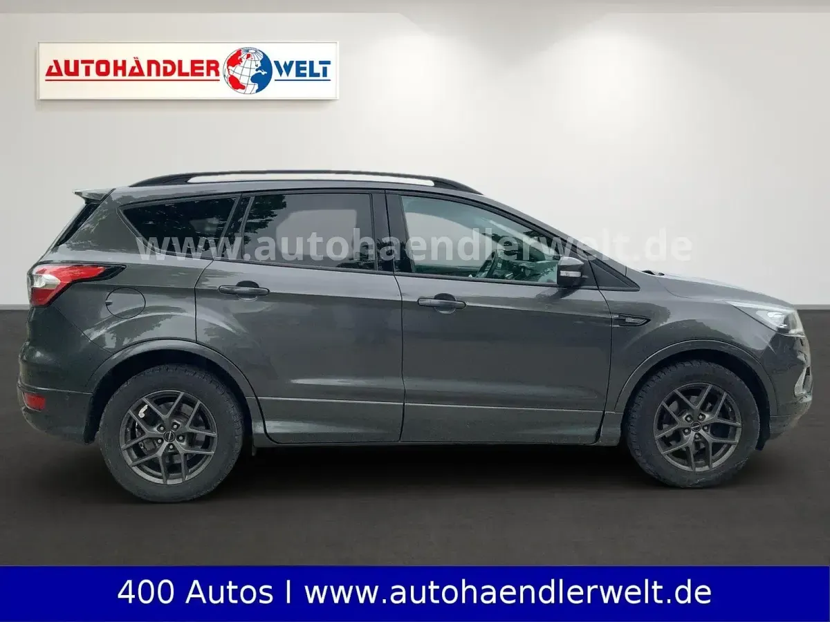 Gebraucht Ford Kuga ST-Line 150 PS (110 kW) 2019 Magneticgraumet. SUV