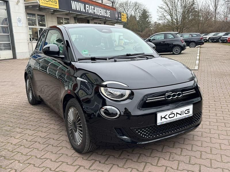 Gebraucht Fiat 500e Basis 86 kW (118 PS) 2023 Schwarz Kleinwagen
