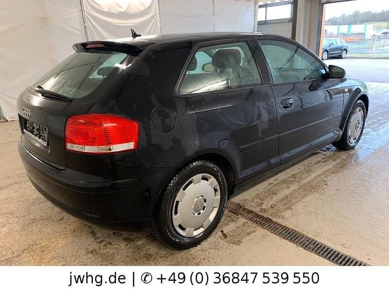 Gebraucht Audi A3 Ambition 116 PS (85 kW) 2006 Phantomschwarz (metallic) Kleinwagen
