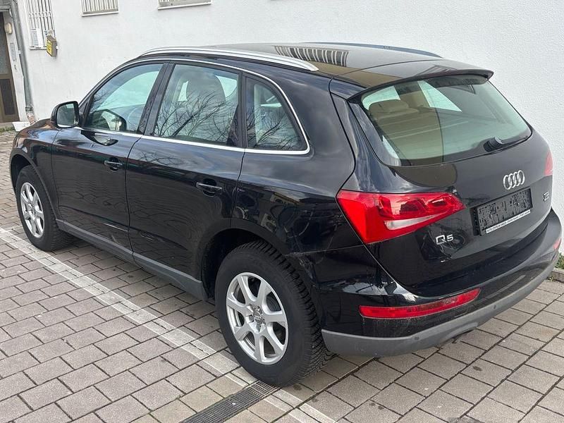 Gebraucht Audi Q5 170 PS (125 kW) 2011 Schwarz SUV