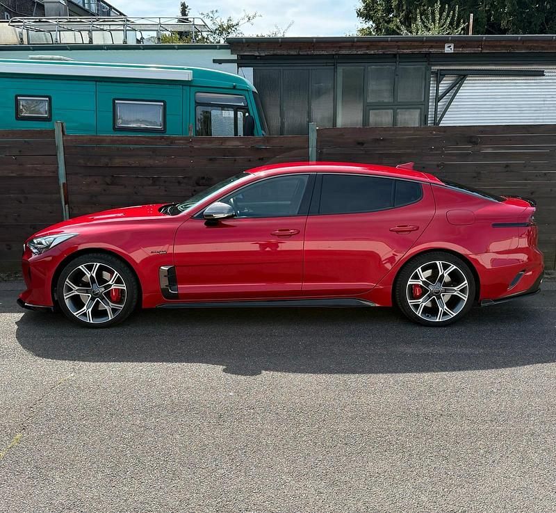 Gebraucht Kia Stinger 370 PS (272 kW) 2018 Rot Kleinwagen