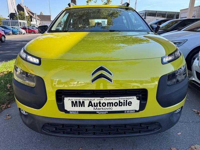 Gebraucht Citroën C4 Feel 82 PS (60 kW) 2015 Gelb SUV