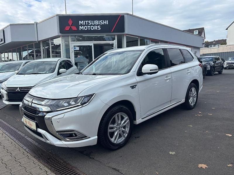 Weiß Gebraucht 2008 Mitsubishi Outlander Edition SUV | 21.990 € - Bild 1/4